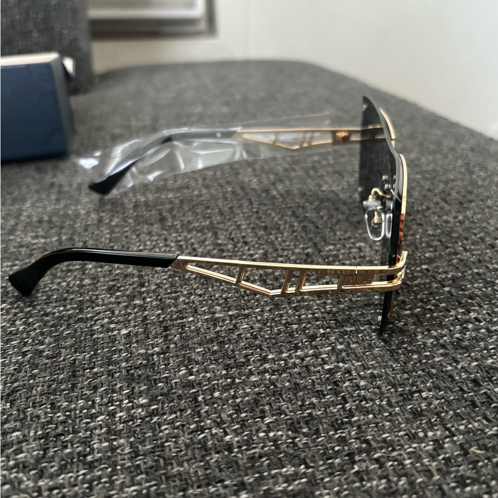 Stylish Black and Gold Sunglasses